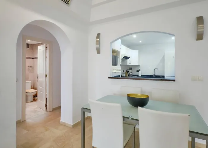 Cozy Side With Pool * Estepona