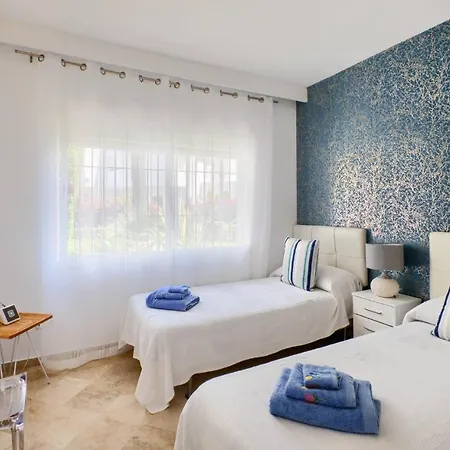 Apartment Cozy Side With Pool *