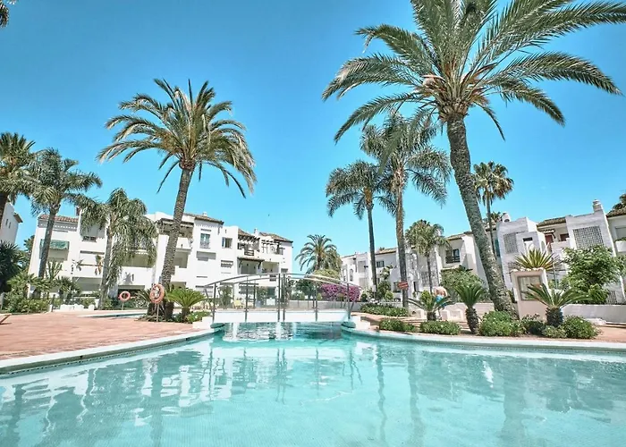 Cozy Side With Pool * Estepona