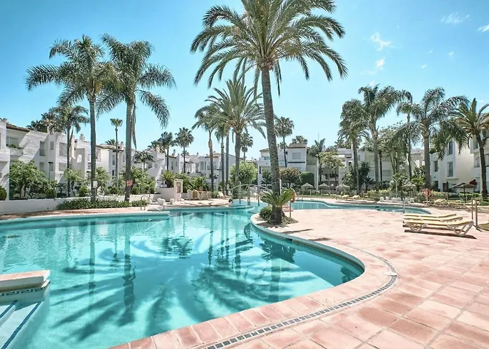 Cozy Side With Pool Appartement Estepona